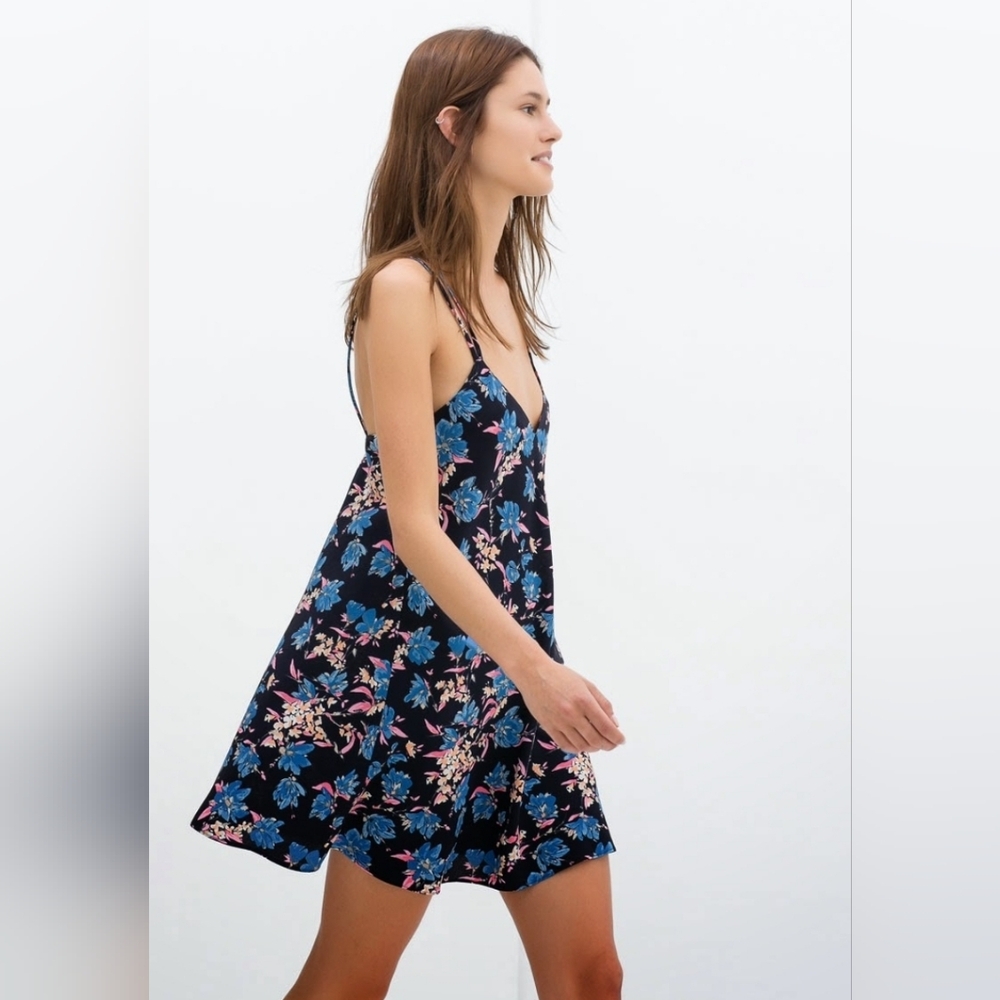 Zara Trafaluc Strappy Blue Floral Tropical Resortwear Whimsical Mini Dress sz S